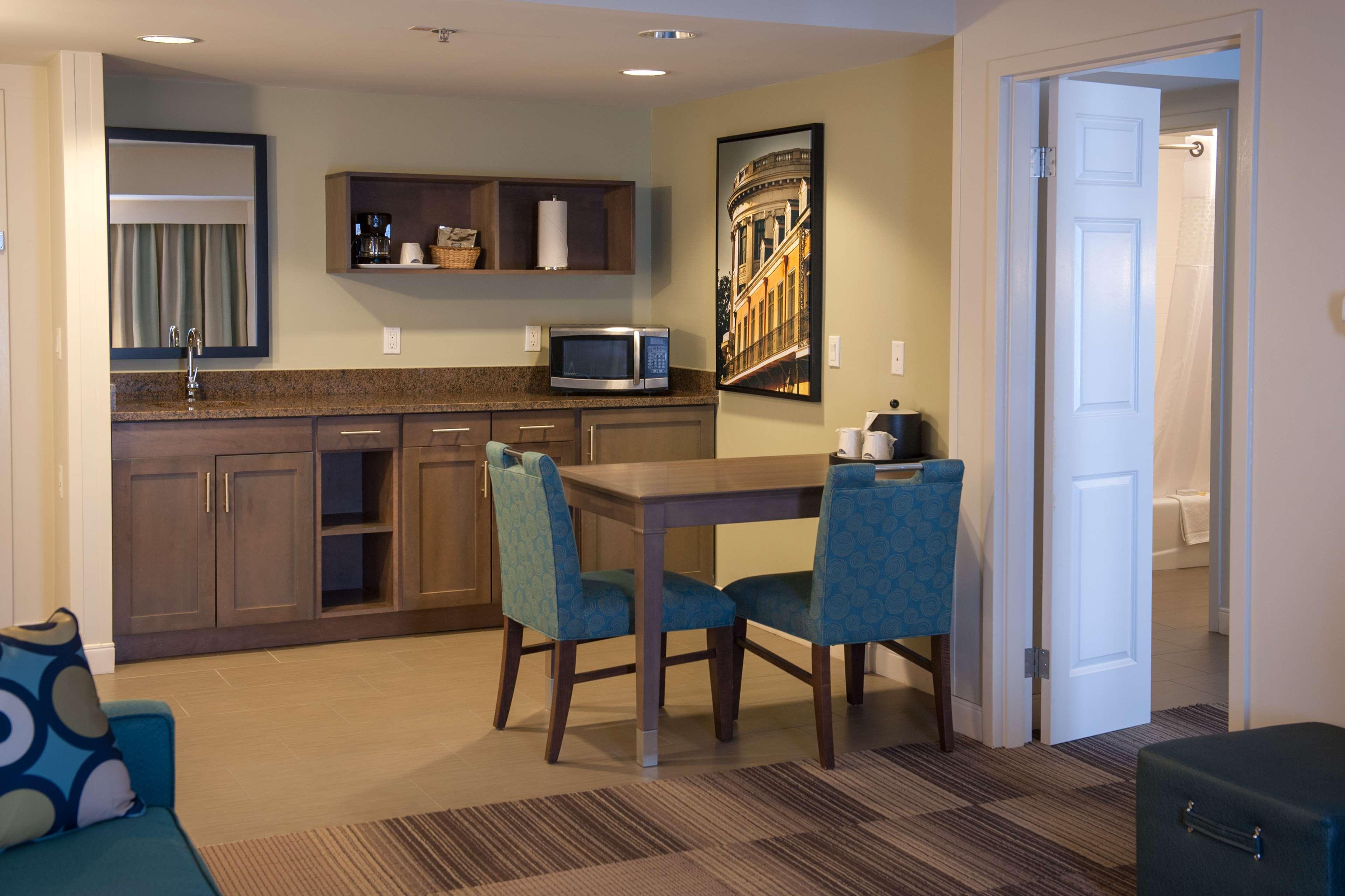 Hampton Inn & Suites New Orleans/Elmwood Harahan Экстерьер фото