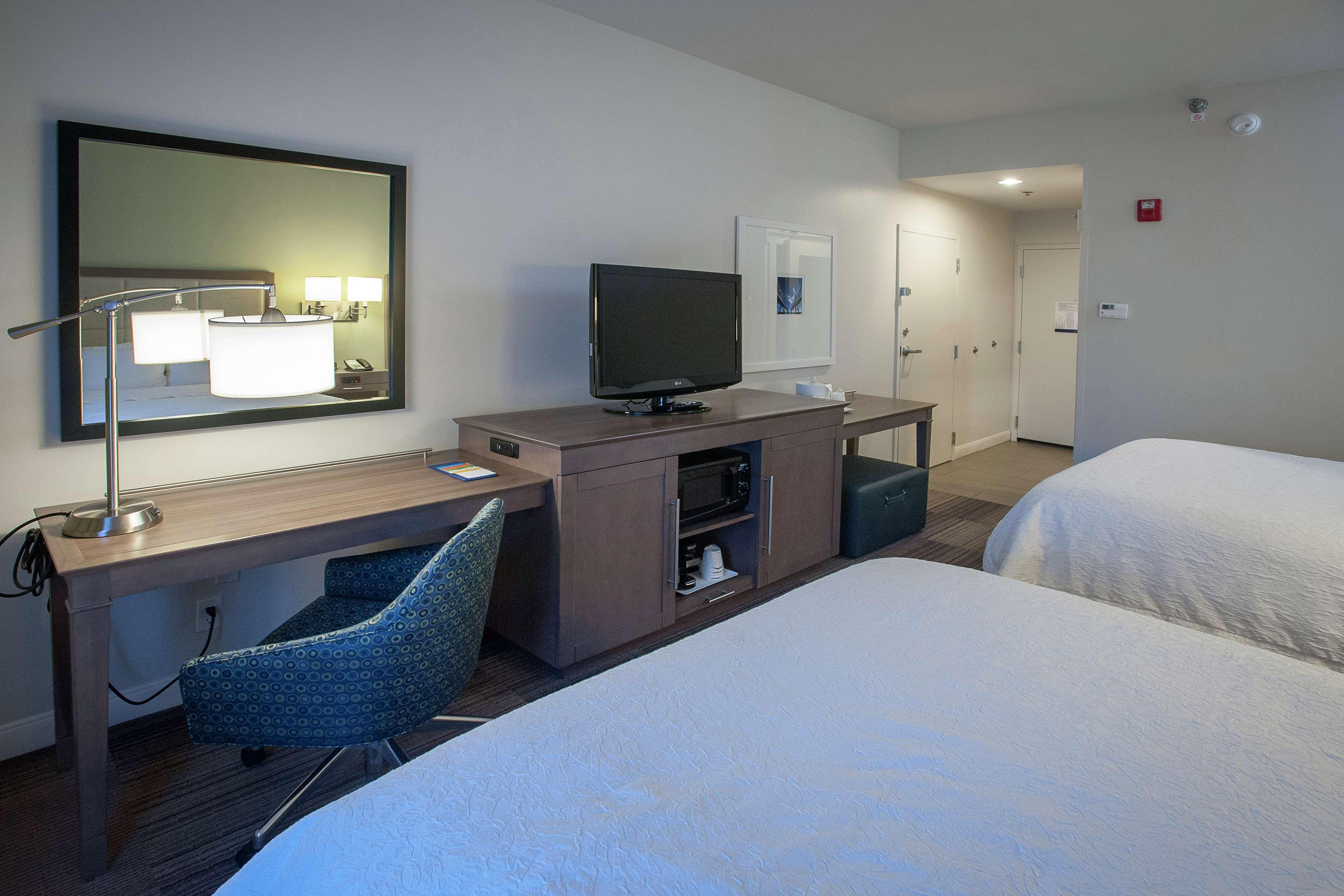 Hampton Inn & Suites New Orleans/Elmwood Harahan Экстерьер фото