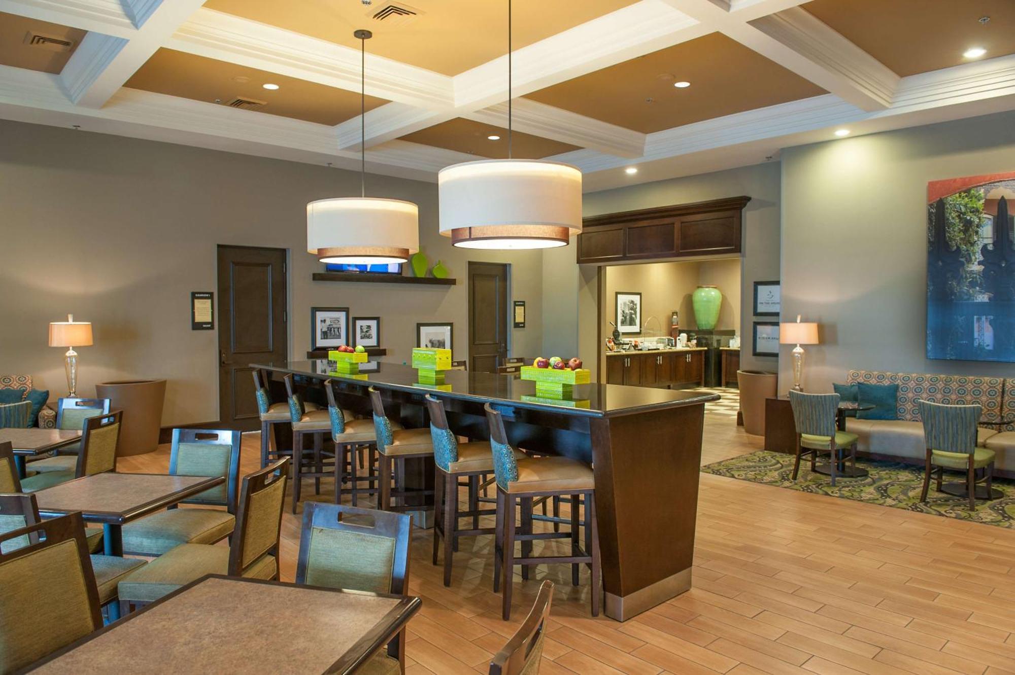Hampton Inn & Suites New Orleans/Elmwood Harahan Экстерьер фото
