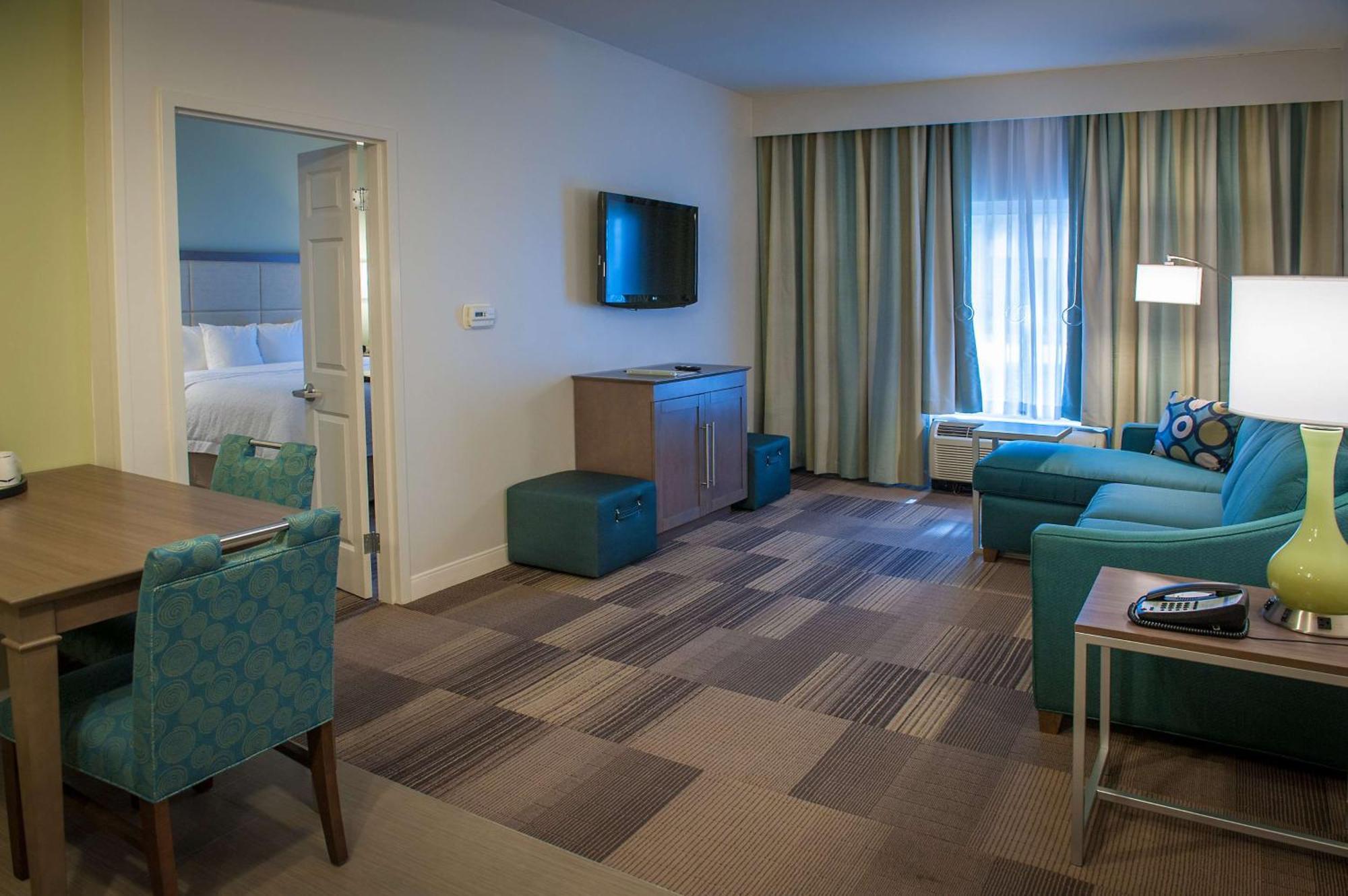 Hampton Inn & Suites New Orleans/Elmwood Harahan Экстерьер фото