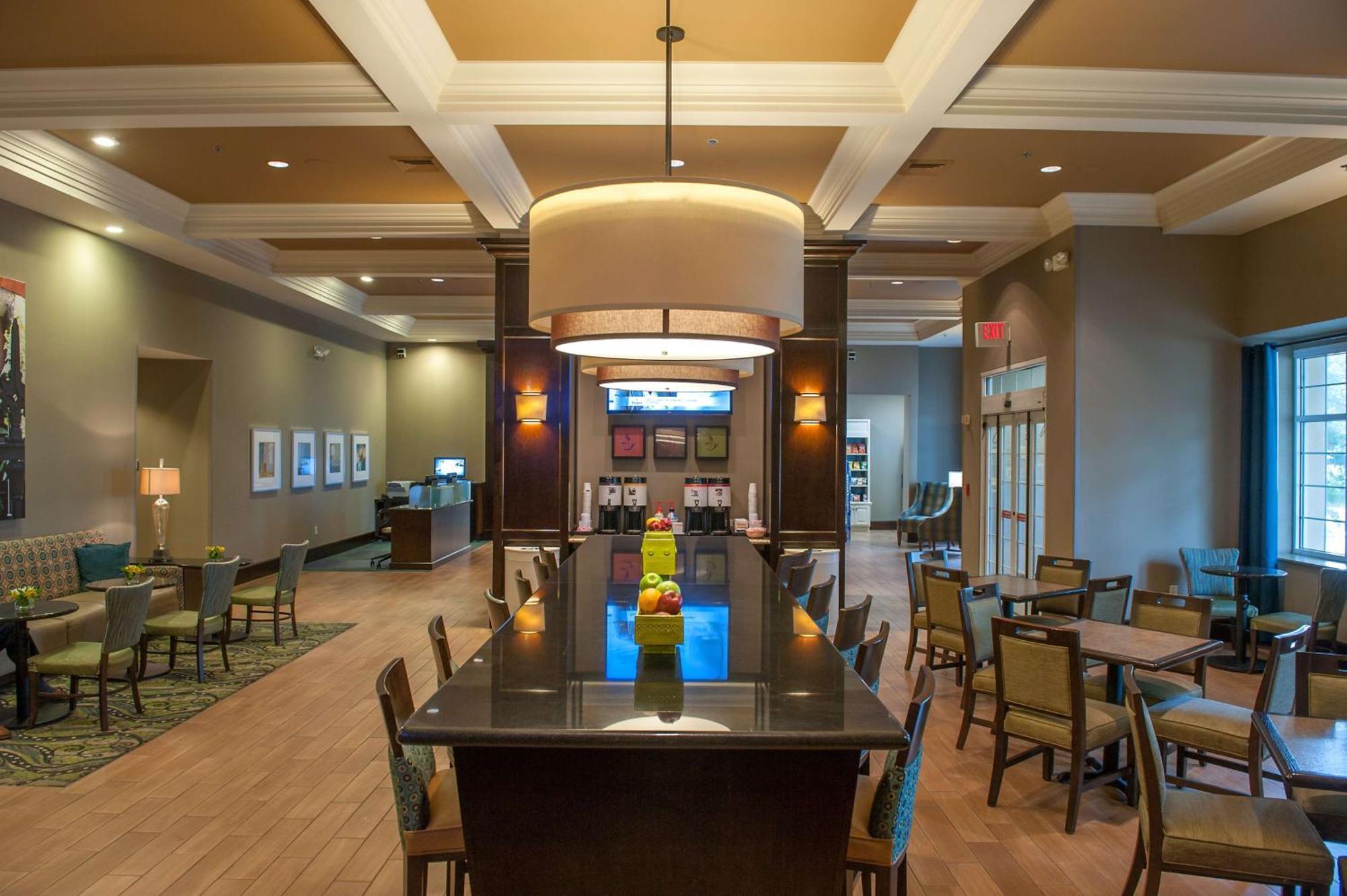 Hampton Inn & Suites New Orleans/Elmwood Harahan Экстерьер фото