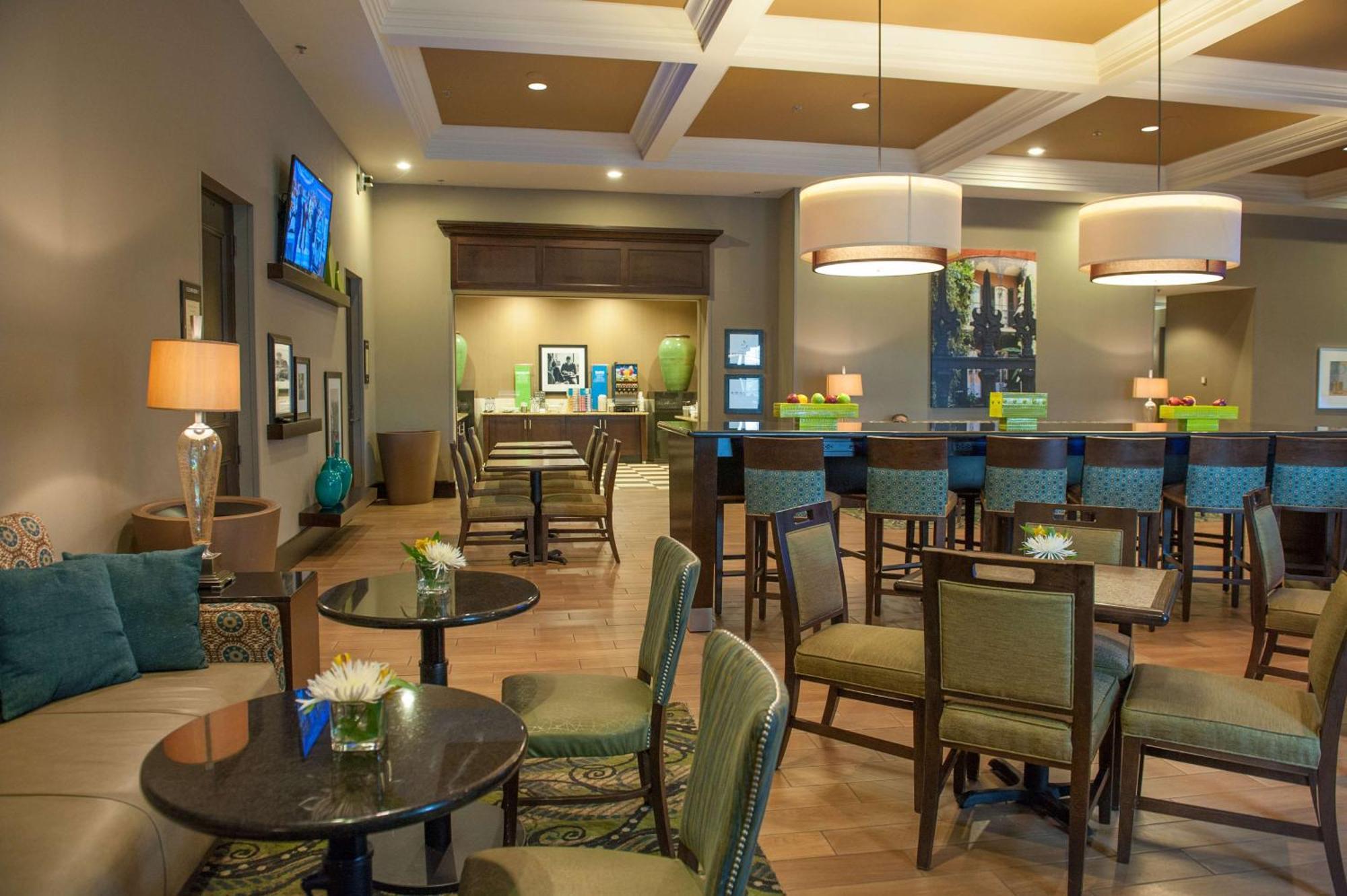 Hampton Inn & Suites New Orleans/Elmwood Harahan Экстерьер фото